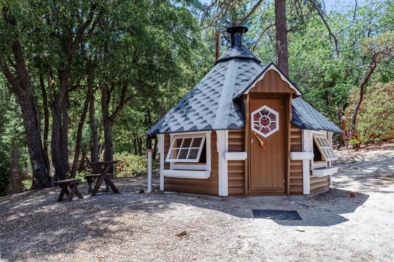 Hicksville Pines Chalets & Motel Айділлвайлд Екстер'єр фото